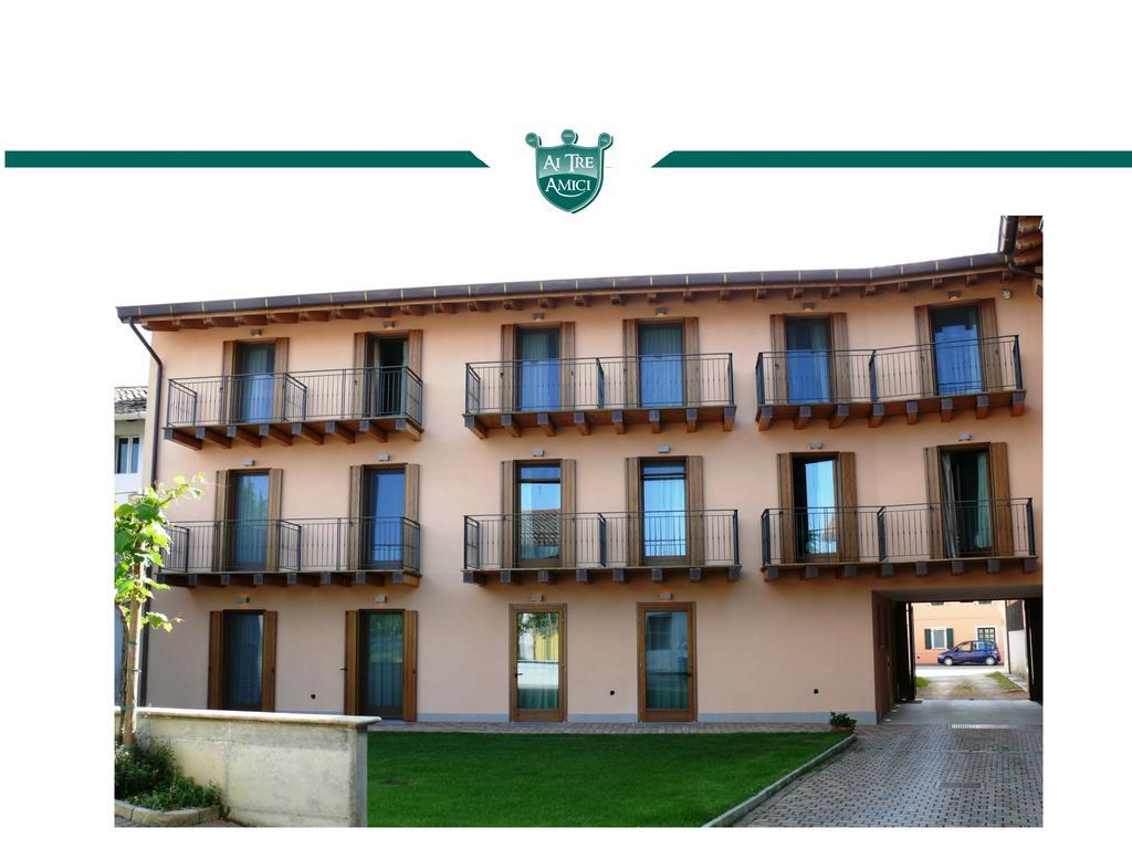Trattoria Locanda Ai Tre Amici Mortegliano Buitenkant foto